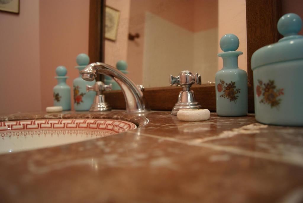 Logis Hotel - Restaurant La Marbrerie Caunes-Minervois 客房 照片