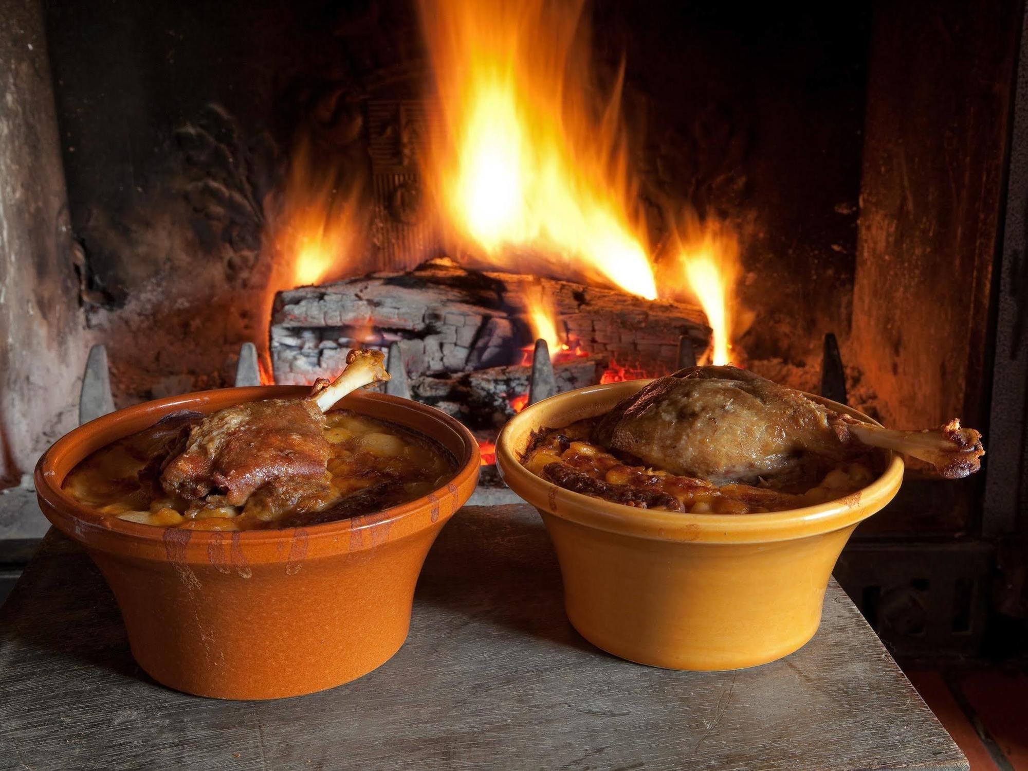Logis Hotel - Restaurant La Marbrerie Caunes-Minervois 外观 照片