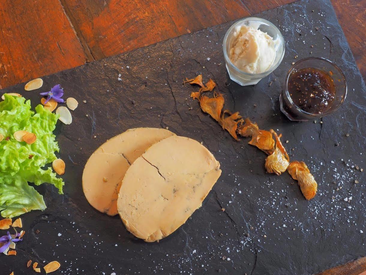 Logis Hotel - Restaurant La Marbrerie Caunes-Minervois 外观 照片